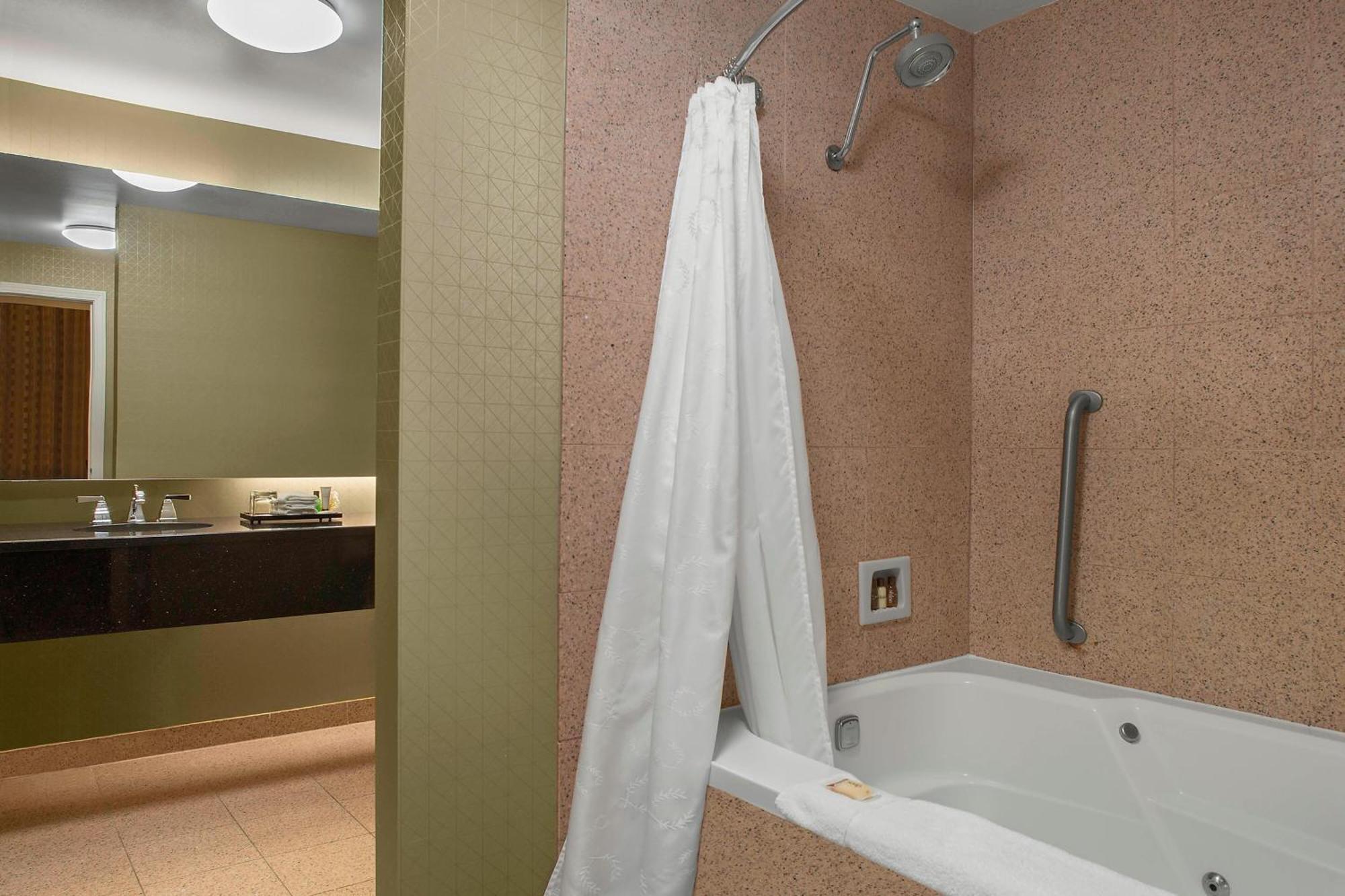 Sheraton Suites Akron Cuyahoga Falls Dış mekan fotoğraf